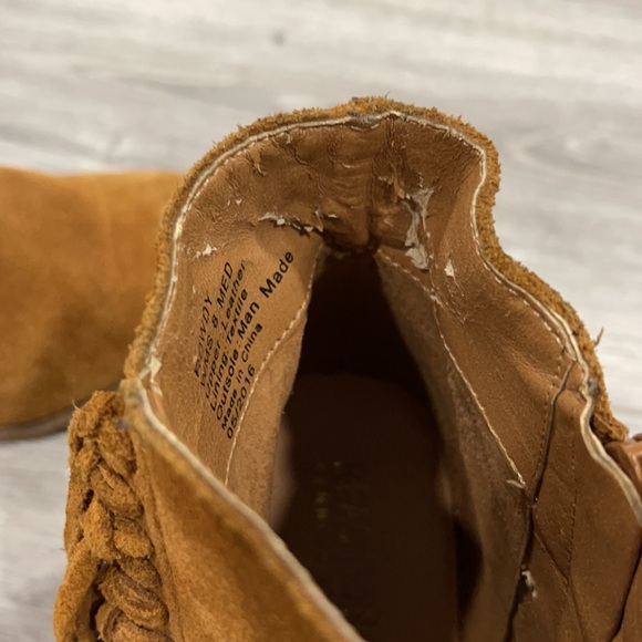 Reaction - Picture 5 of 6